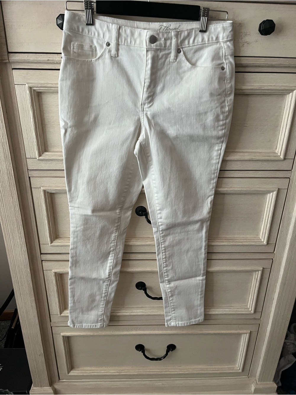 Universal Thread White Skinny Jeans - Women's Stretch